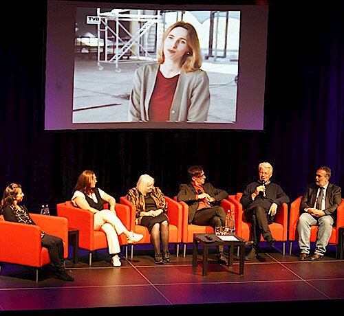 25 Jahre Puchheimer Kulturcentrum PUC – Jubiläumsveranstaltung mit Geburtstagsständchen und Torte